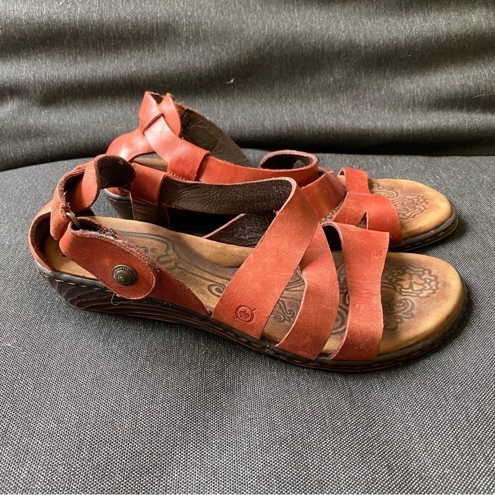 Born Kates Womens Red Leather Strappy Gladiator Low Wedge Sandals Shoes Boho 9